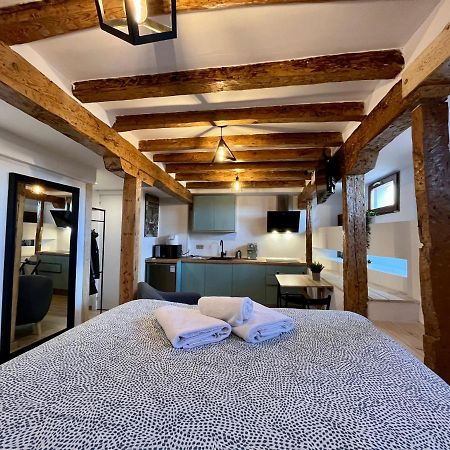 Atuaire Home Loft Con Encanto En El Corazon De Burgos Dauda Eksteriør bilde