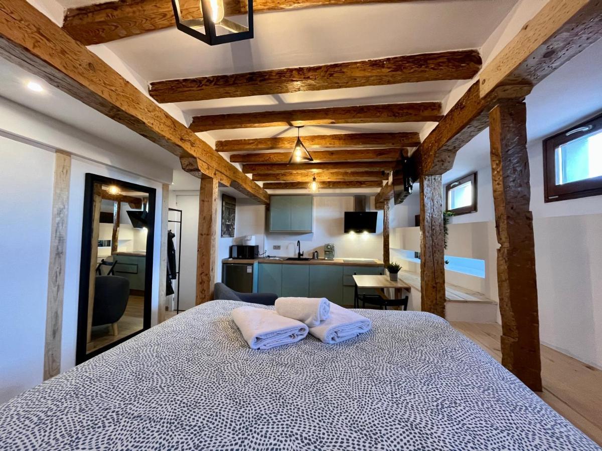 Atuaire Home Loft Con Encanto En El Corazon De Burgos Dauda Eksteriør bilde